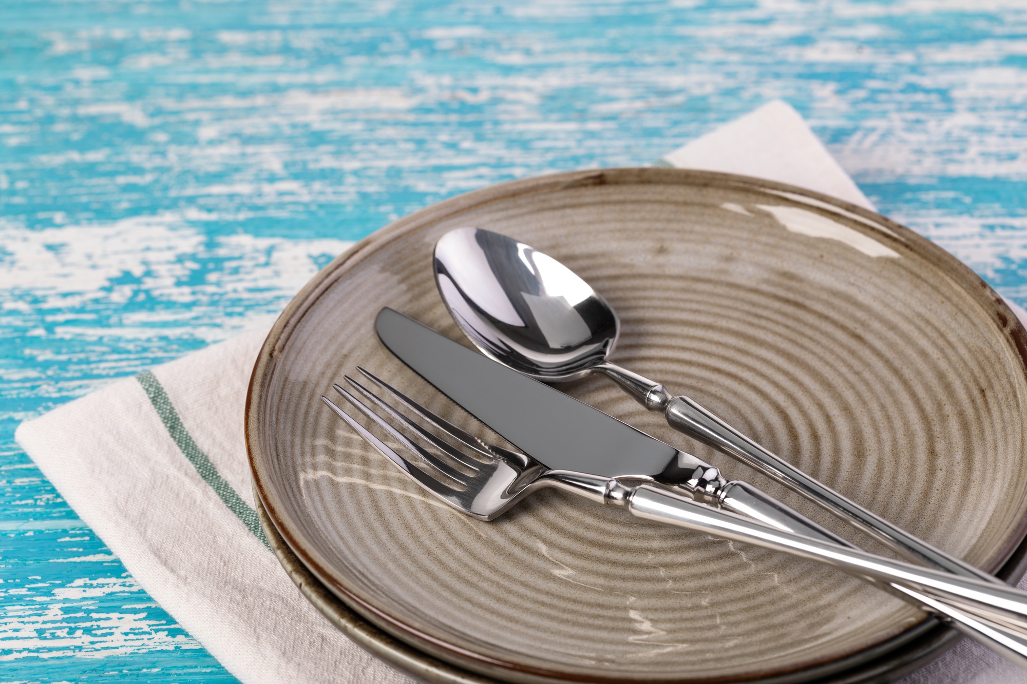plate and cutlery