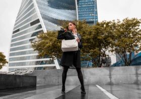 Les tendances 2025 : sacs casual de Nathalie Verlinden à adopter